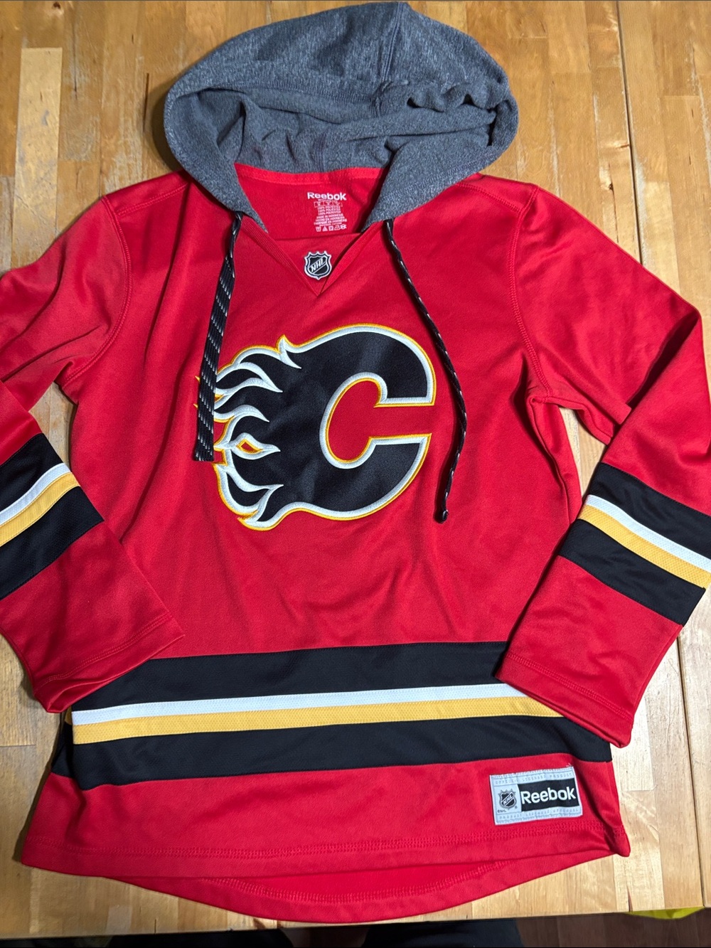 Reebok Womens Calgary Flames Hoodie Jersey